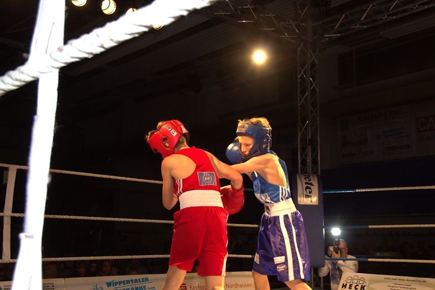 Boxnacht in der Ballspielhalle in Nordhausen