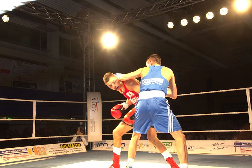 Boxnacht in der Ballspielhalle in Nordhausen