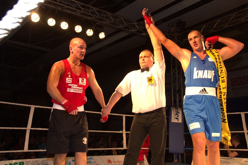 Boxnacht in der Ballspielhalle in Nordhausen