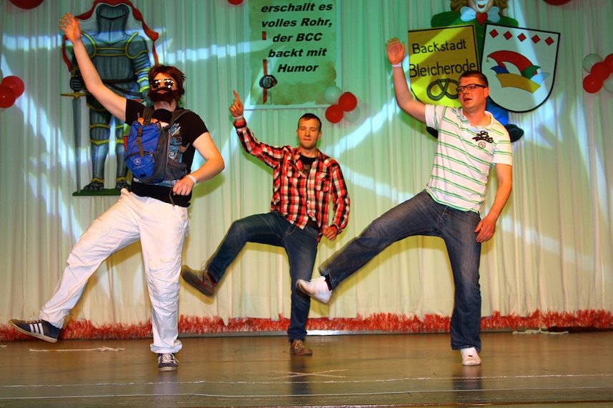 Zum 8. M&auml;nnerballettwettbewerb des BCC im Bleicher&ouml;der Kulturhaus sollte es zum Kopf an Kopf Tanzen kommen