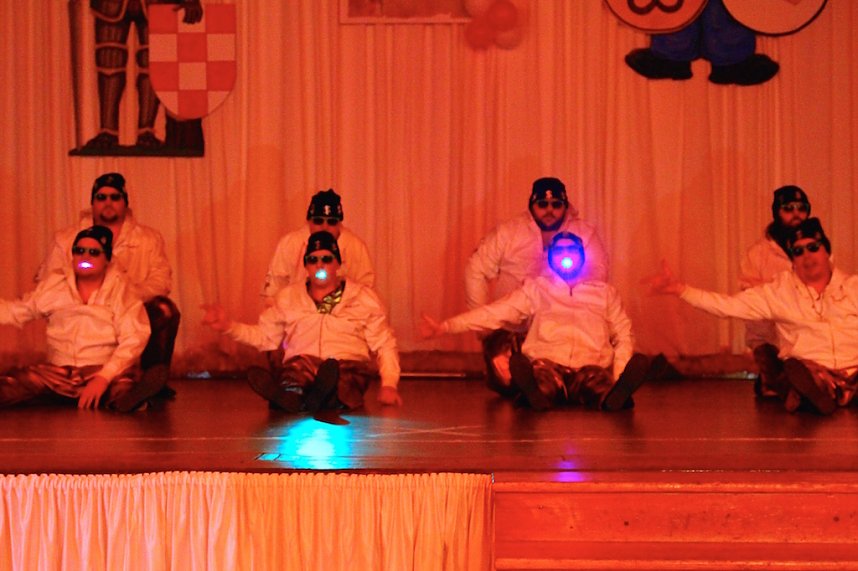 Zum 8. M&auml;nnerballettwettbewerb des BCC im Bleicher&ouml;der Kulturhaus sollte es zum Kopf an Kopf Tanzen kommen