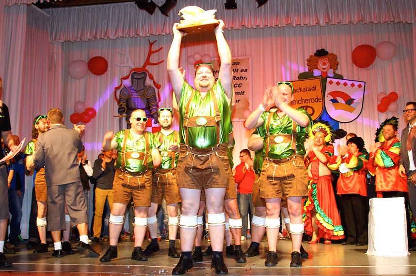 Zum 8. M&auml;nnerballettwettbewerb des BCC im Bleicher&ouml;der Kulturhaus sollte es zum Kopf an Kopf Tanzen kommen