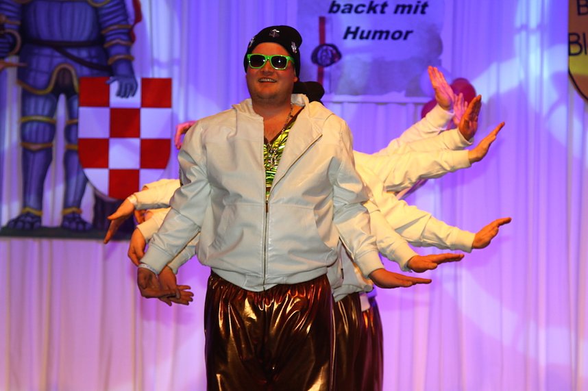 Zum 8. M&auml;nnerballettwettbewerb des BCC im Bleicher&ouml;der Kulturhaus sollte es zum Kopf an Kopf Tanzen kommen