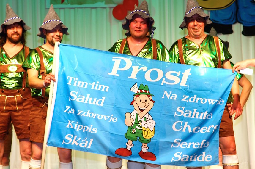 Zum 8. M&auml;nnerballettwettbewerb des BCC im Bleicher&ouml;der Kulturhaus sollte es zum Kopf an Kopf Tanzen kommen