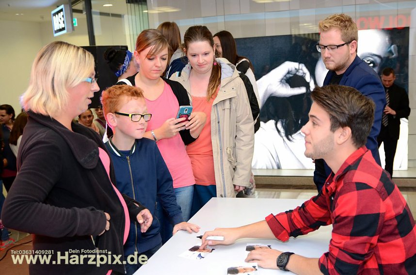 Luca H&auml;nni in der Marktpassage