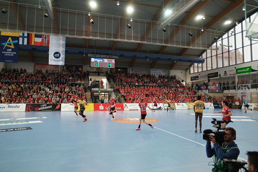 Mit einem Unentschieden startet der THC in die Champions League