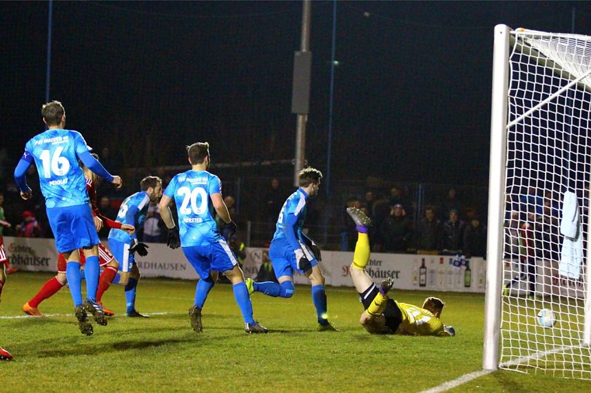 Wacker gewinnt 2:0 gegen Halberstadt