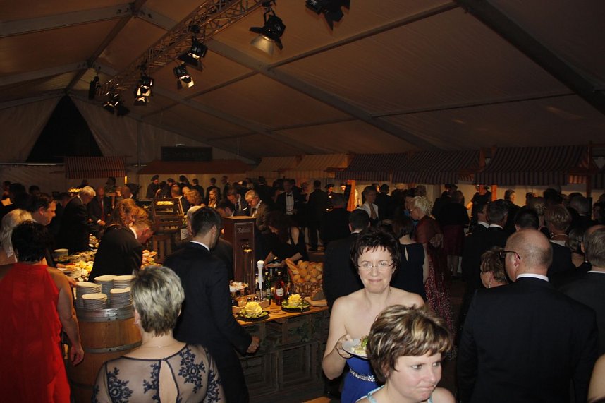 21. Fr&uuml;hlingsball im Autohaus Peter