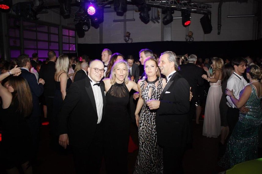 21. Fr&uuml;hlingsball im Autohaus Peter