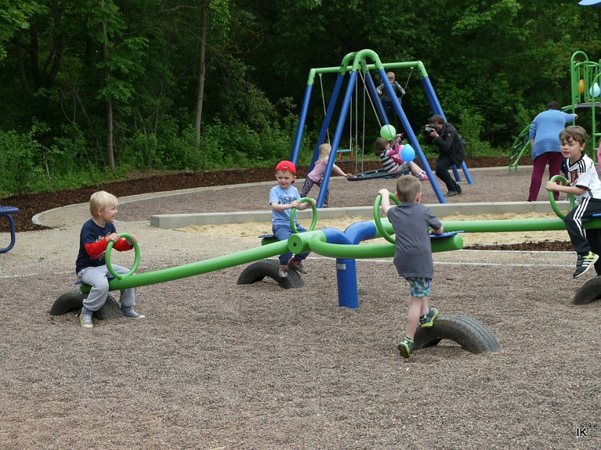 Einweihung Spielplatz Heinestra&szlig;e