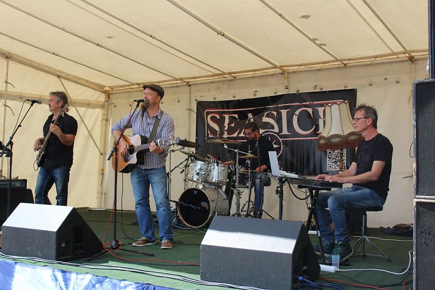 &Uuml;ber 100 K&uuml;nstler zeigen was sie k&ouml;nnen