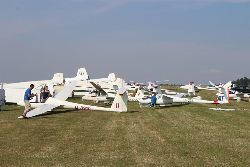 Segelflieger am Himmel Nordth&uuml;ringens