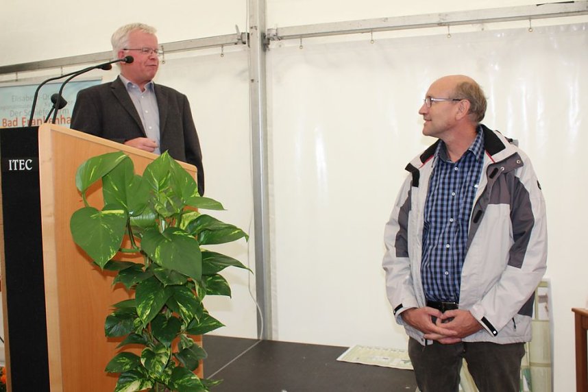 Mit Festakt schiefer Turm als gerettet gefeiert