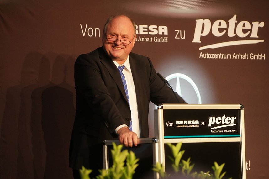 Feierliche Firmen&uuml;bergabe