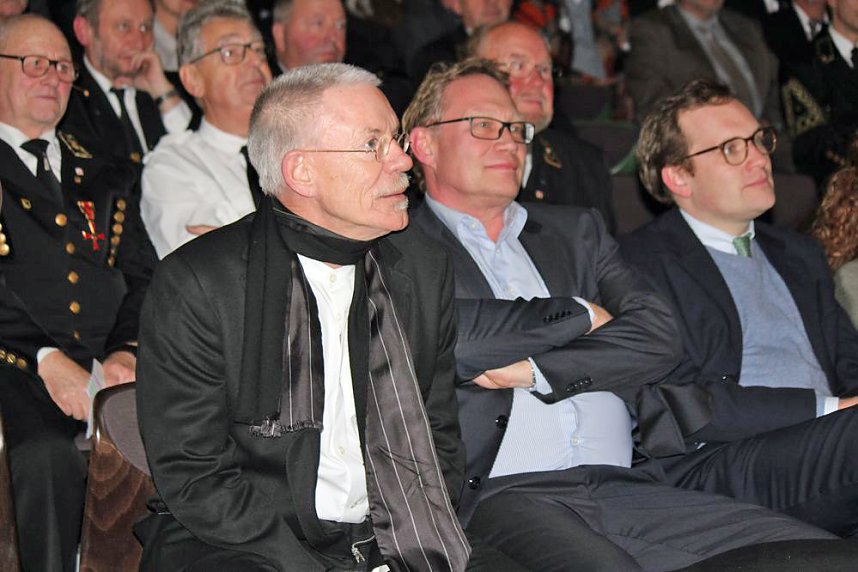 Ministerpr&auml;sident bekam Schl&auml;ge