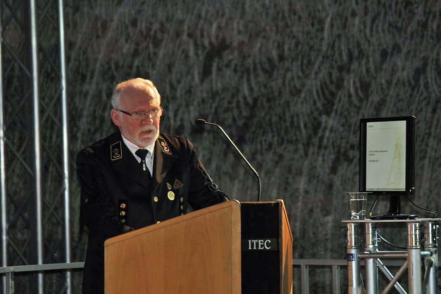 Ministerpr&auml;sident bekam Schl&auml;ge