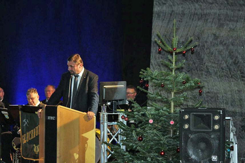 Ministerpr&auml;sident bekam Schl&auml;ge