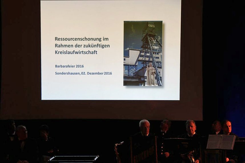 Ministerpr&auml;sident bekam Schl&auml;ge