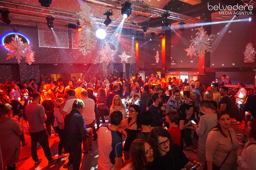 Party im Jugendclubhaus in Nordhausen - der Samstag