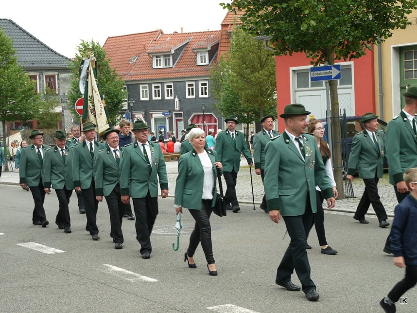 Sch&uuml;tzenumzug Dingelst&auml;dt