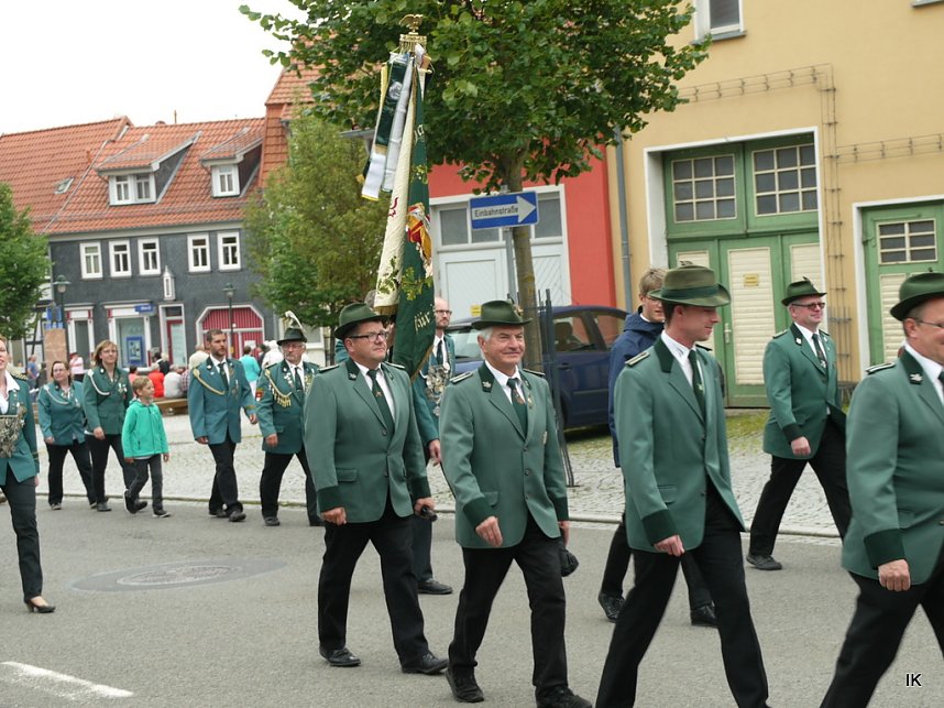 Sch&uuml;tzenumzug Dingelst&auml;dt