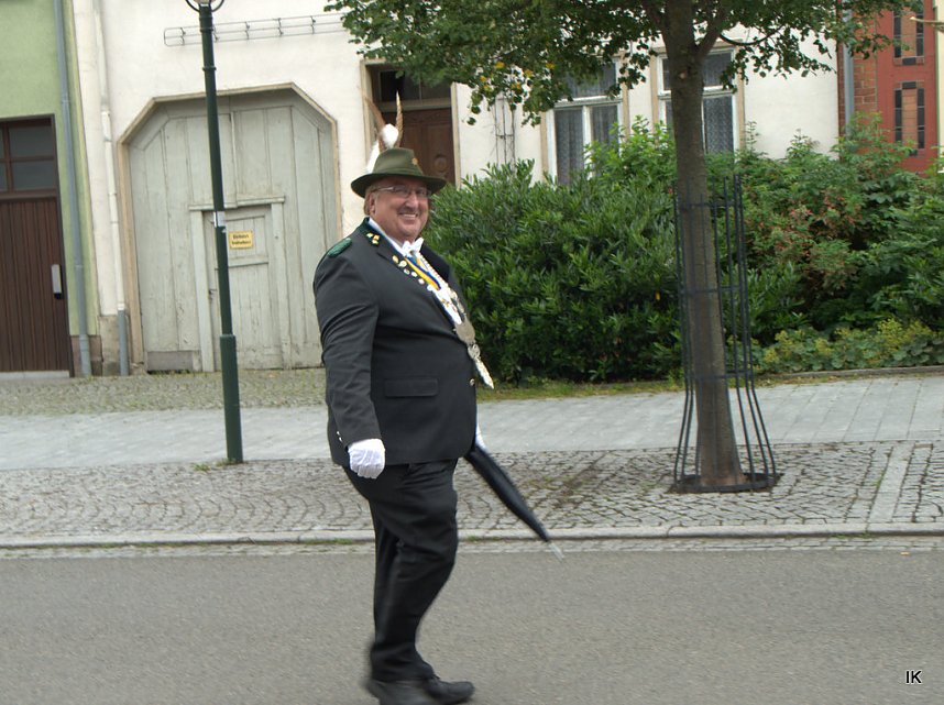 Sch&uuml;tzenumzug Dingelst&auml;dt