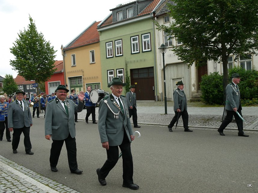 Sch&uuml;tzenumzug Dingelst&auml;dt