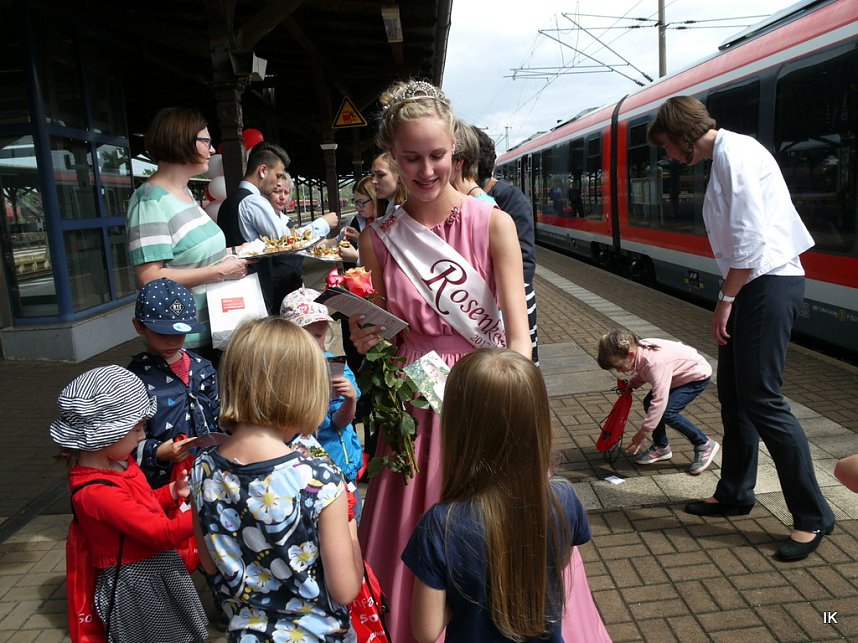 Neuen Zug in Leinefelde begr&uuml;&szlig;t