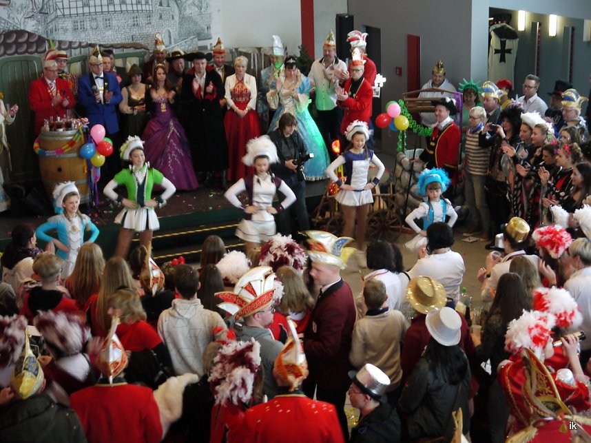 Empfang im Foyer am Rosenmontag