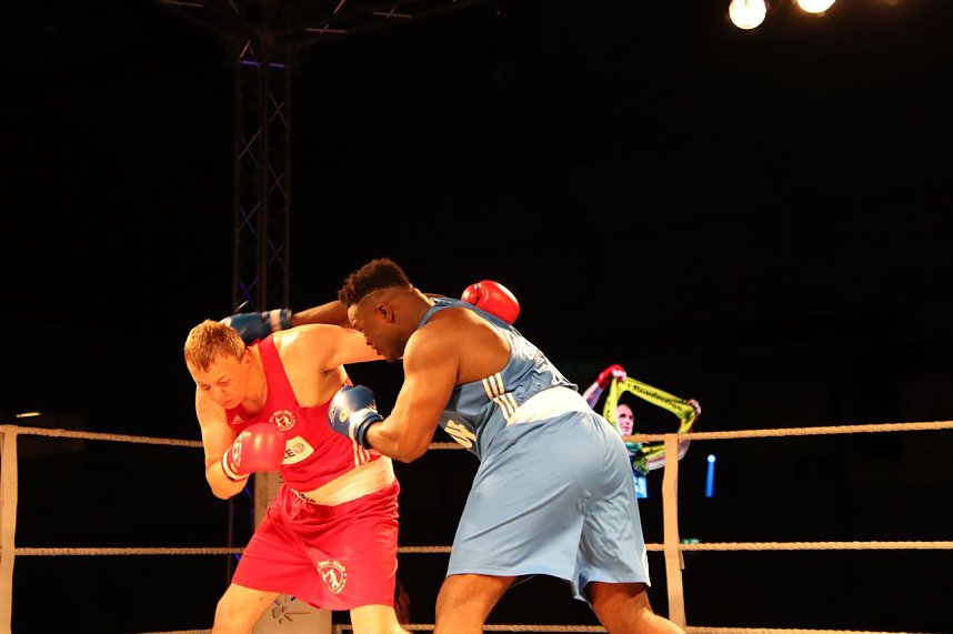 Niederlage vor heimischem Publikum