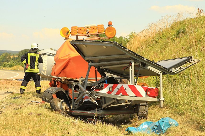 Ein Toter bei Unfall auf der A 38