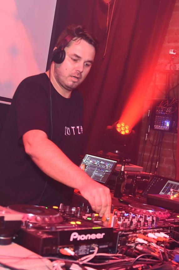 United Flash in der Destille