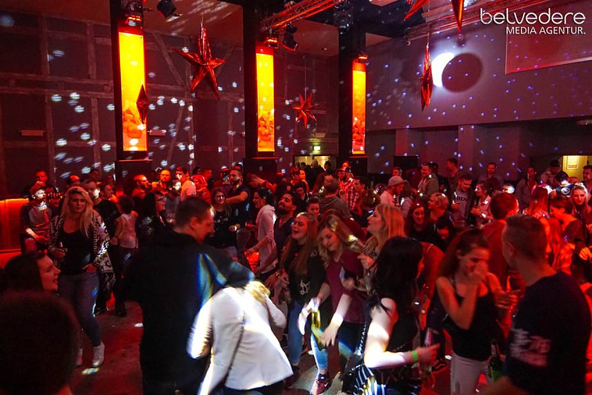 Party im Jugendclubhaus in Nordhausen - der Samstag