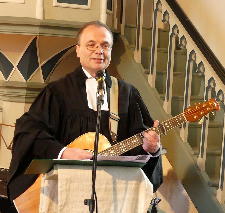 Pfarrer Jochen Lenz verabschiedet