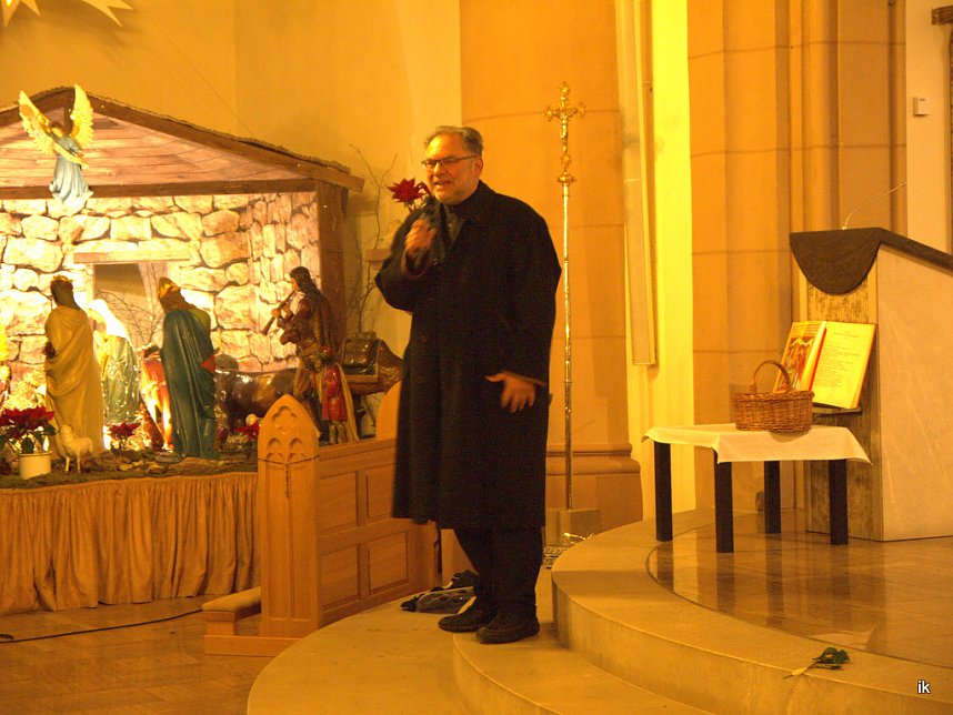 Elisabeth-Spiel in der Kirche