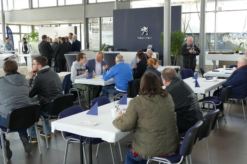 Autohaus Er&ouml;ffnung