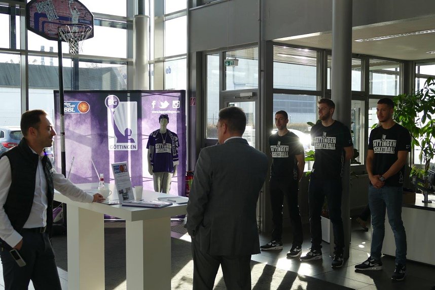 Autohaus Er&ouml;ffnung