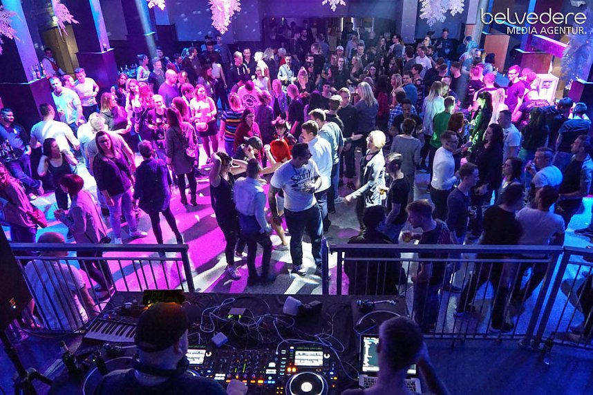 Party im Jugendclubhaus in Nordhausen - der Samstag
