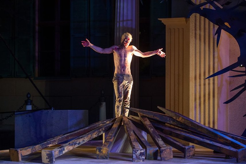 Einfach Klasse: Premiere Jesus Christ Superstar