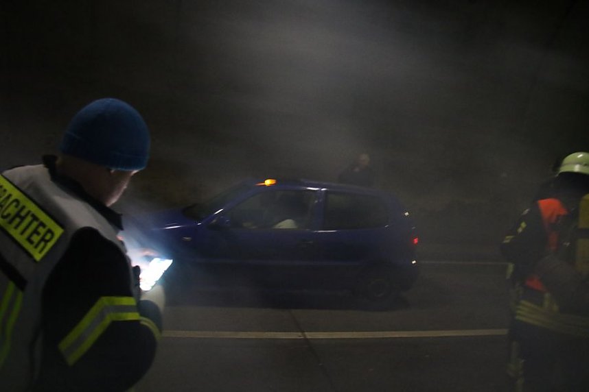 Gro&szlig;&uuml;bung im H&ouml;llbergtunnel