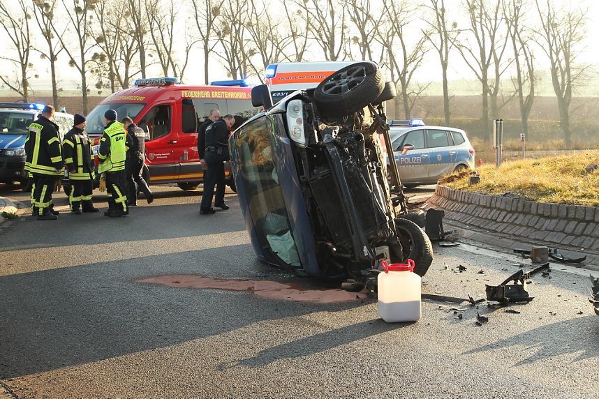 Mit zwei Promille auf Kreisel aufgefahren