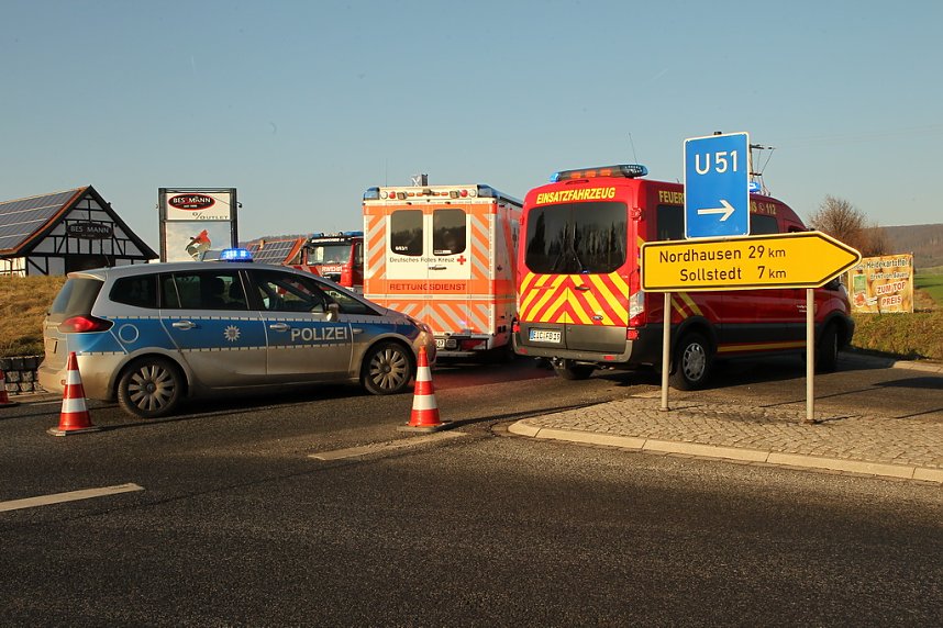 Mit zwei Promille auf Kreisel aufgefahren