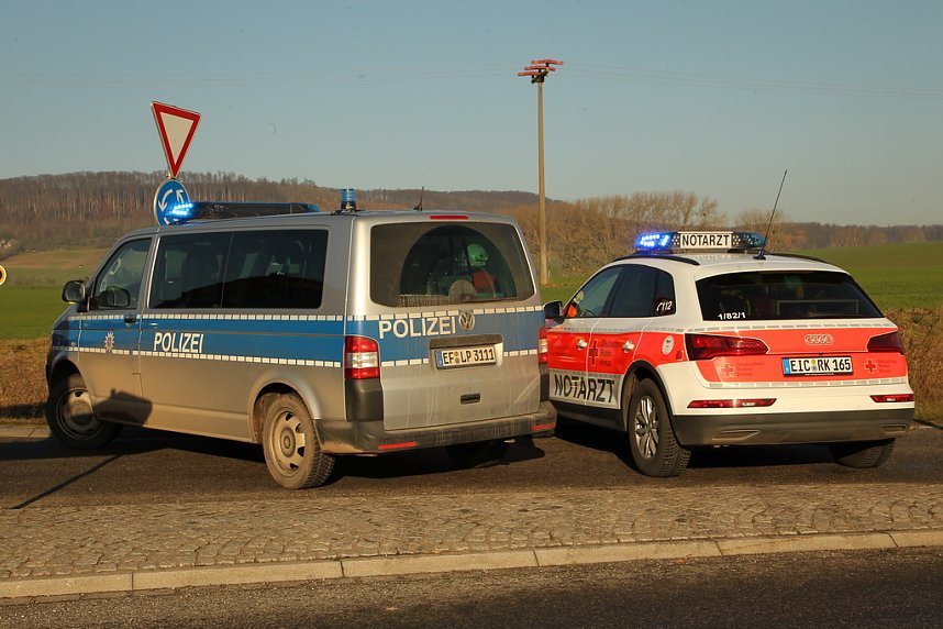 Mit zwei Promille auf Kreisel aufgefahren