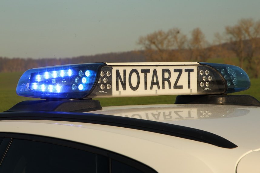 Mit zwei Promille auf Kreisel aufgefahren