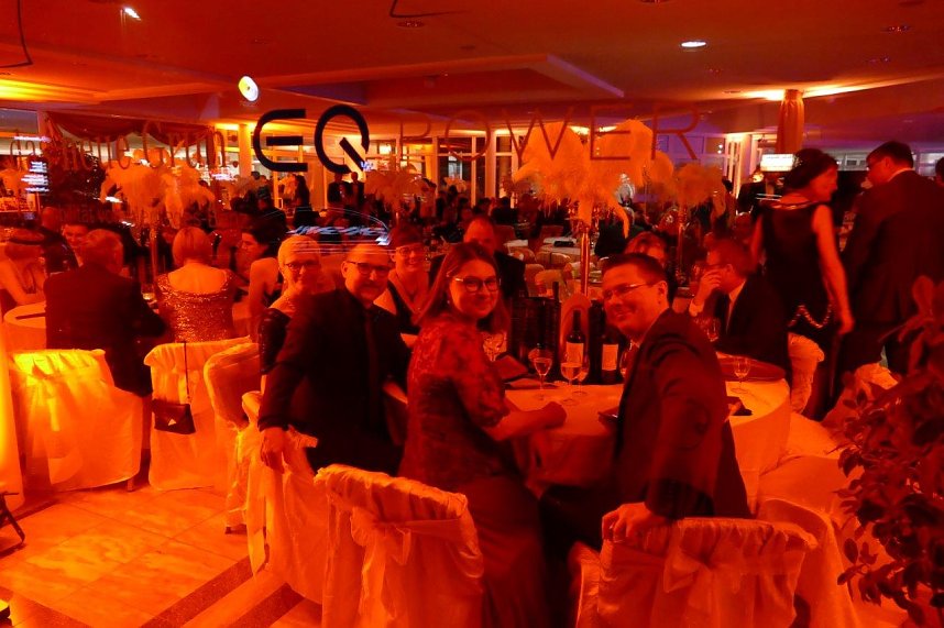 24. &Auml;rzte- Apothekerball