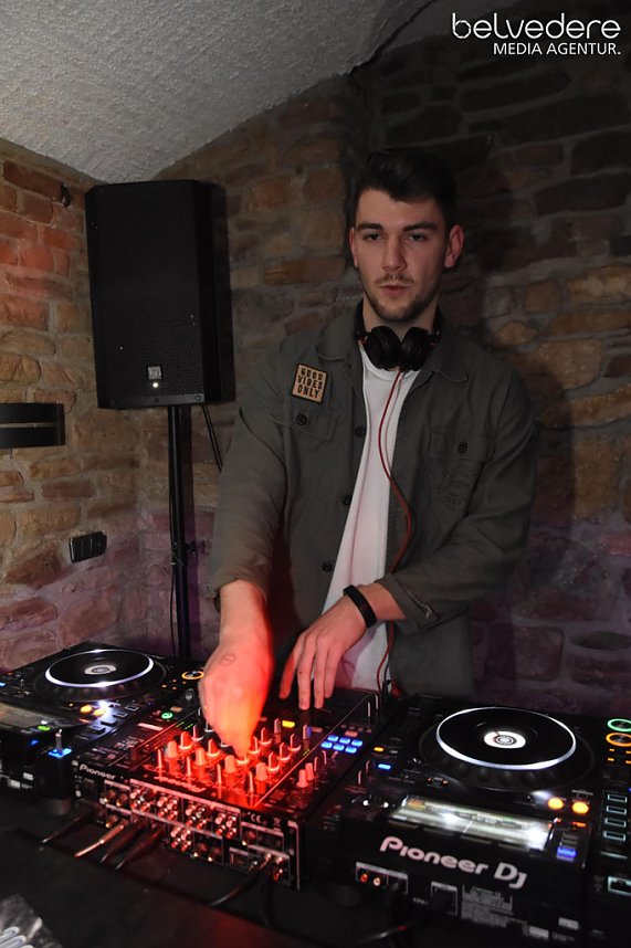 Party im Jugendclubhaus in Nordhausen - der Samstag