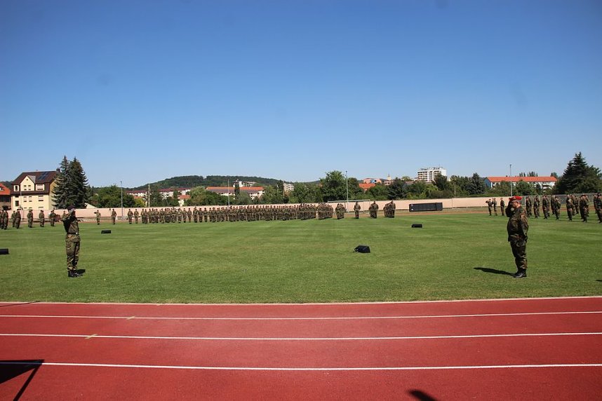 Bei Appell in Sondershausen Kommando &uuml;ber geben