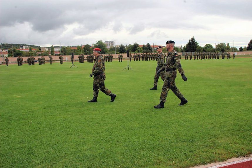 K&uuml;rzeste Kommandeurszeit der Bundeswehr