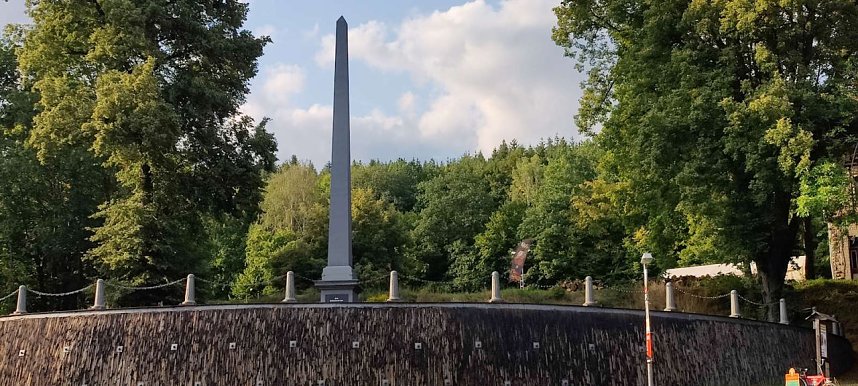 Vom M&auml;gdesprung zum Waldgagsthof