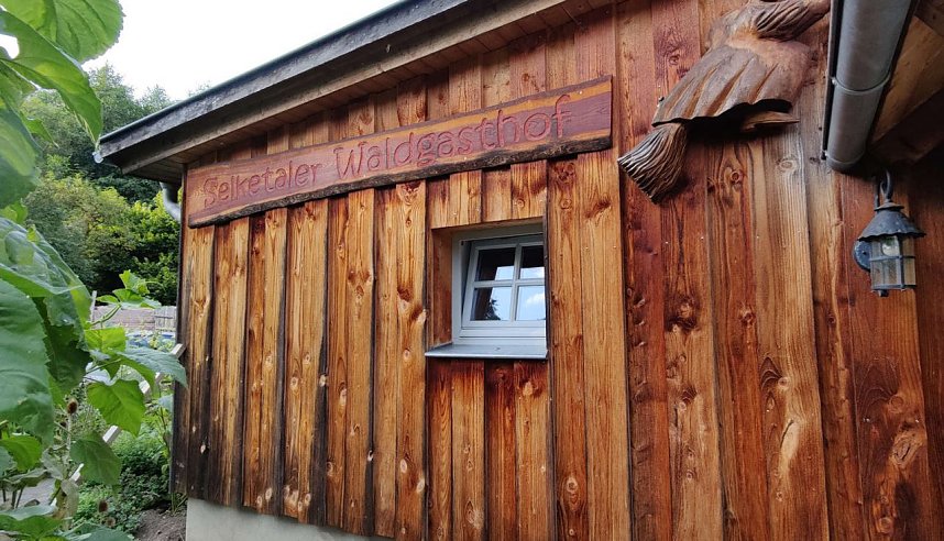 Vom M&auml;gdesprung zum Waldgagsthof